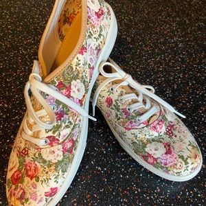 Shoes by Hotter in shades of pink and beige flowers size 7.5